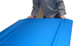 Poser le tapis sur la largueur de l'ardoise du billard Poser le tapis sur la largeur de l'ardoise du billard